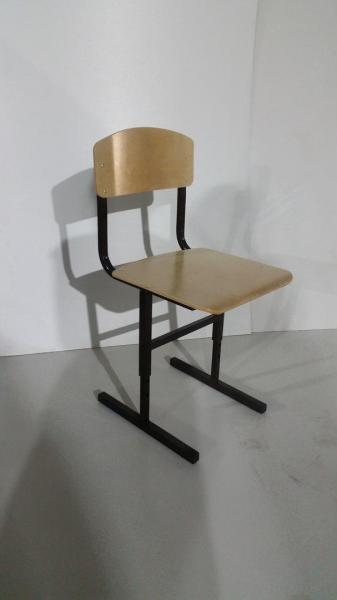 Стул ученический регулируемый